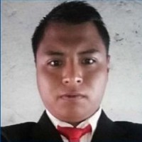 Persona, traje , Daniel